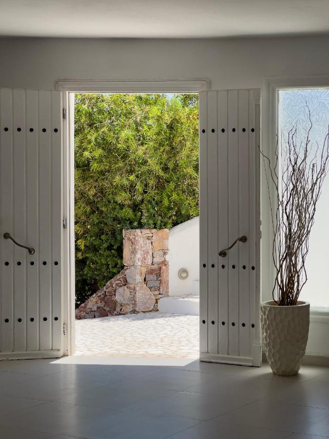 Aspalathras White Hotel Folegandros Town Exterior foto