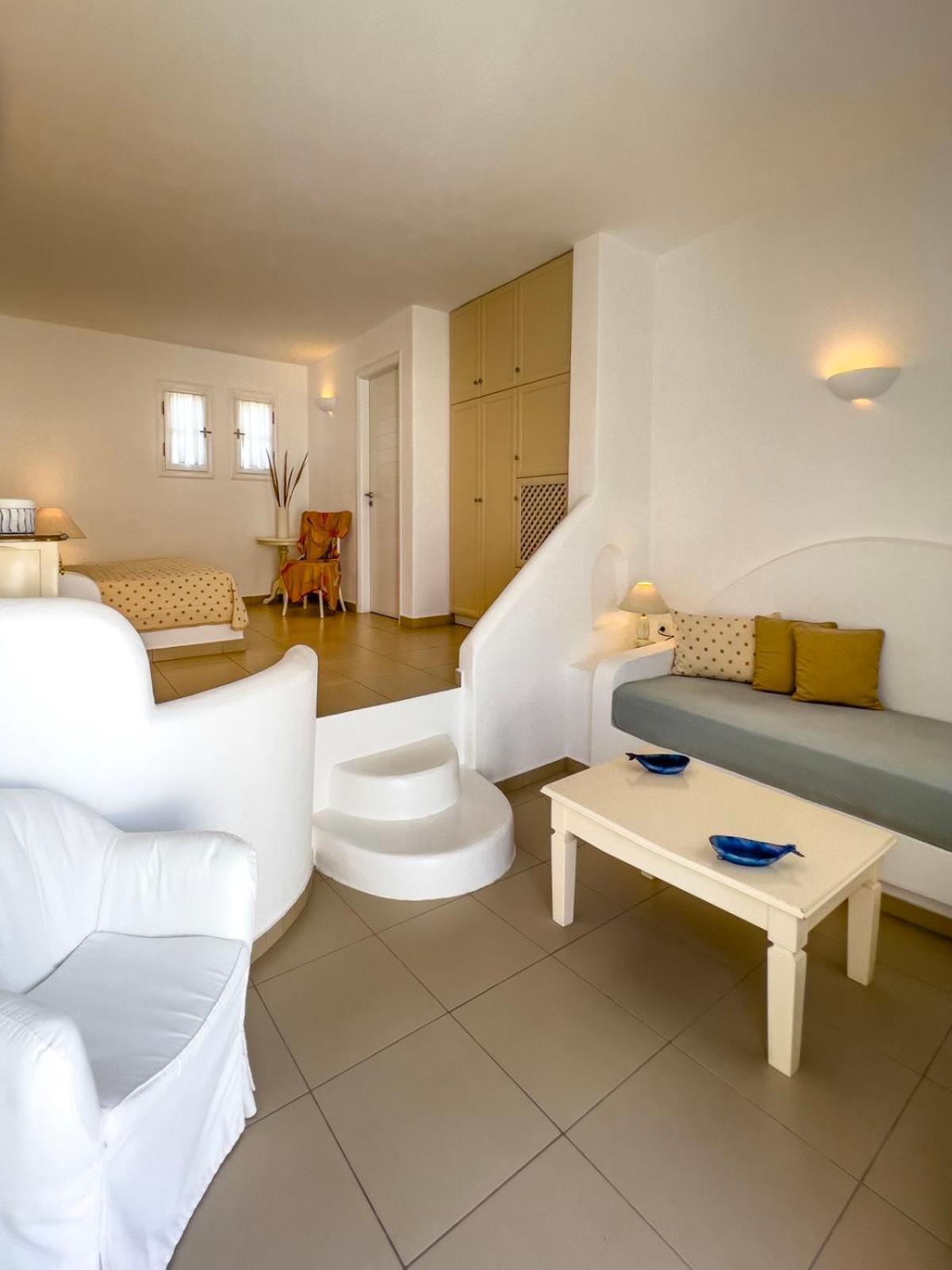 Aspalathras White Hotel Folegandros Town Exterior foto