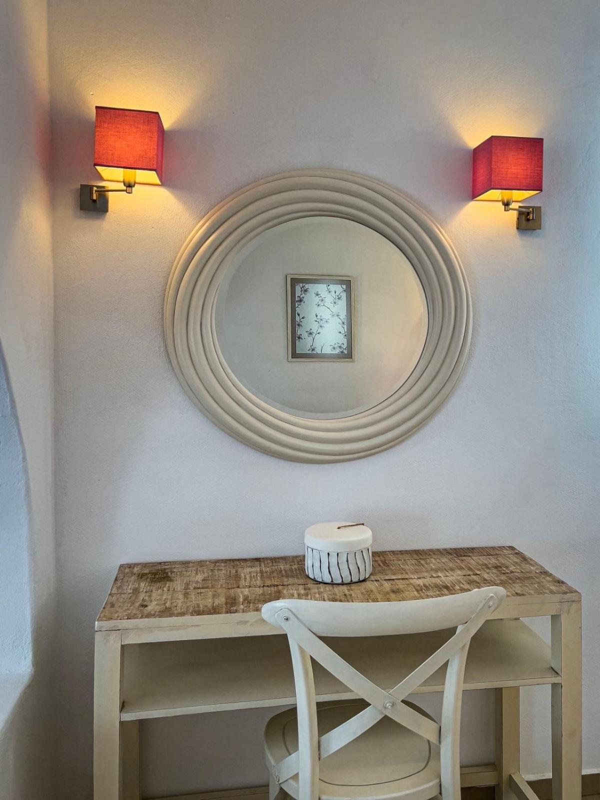 Aspalathras White Hotel Folegandros Town Exterior foto