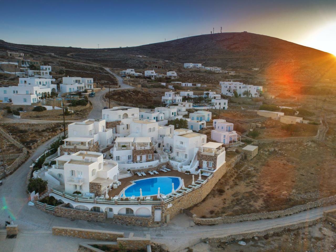 Aspalathras White Hotel Folegandros Town Exterior foto